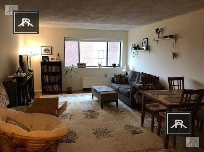 Photo - 2 bedroom in Brookline MA 02446 Unit 405