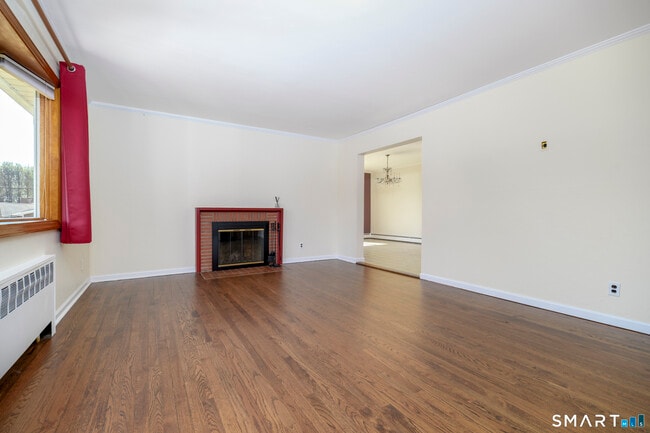 Photo - 63 Alpine St