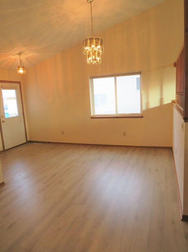 Photo - 5671 Gables Dr Unit 4
