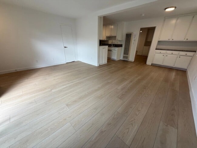 Photo - 408 N Venice Blvd Unit 412A