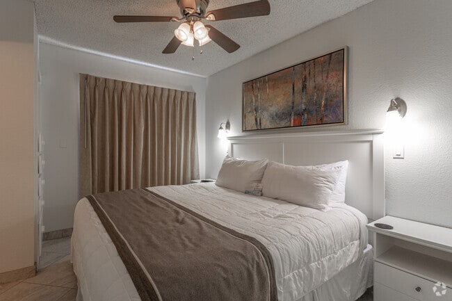 1BR, 1BA - Furnished 1 - 650 SF