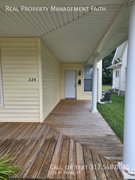 224 W Pearl St