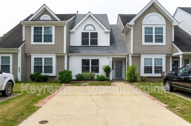 Photo - 922 Pocahontas Ct Townhome