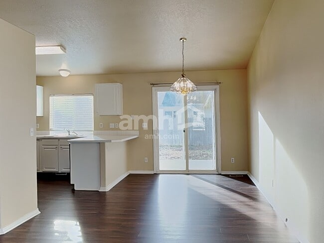 Photo - 1914 Cambridge St