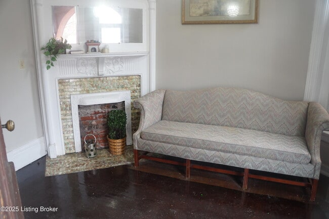 Photo - 226 W Burnett Ave Unit B