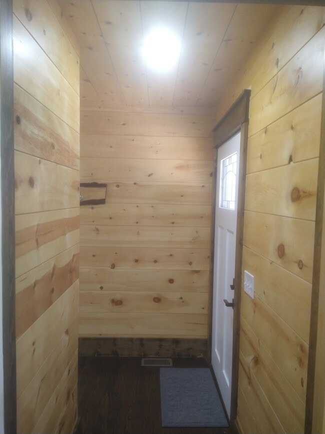 Photo - 63 Redwood Ln