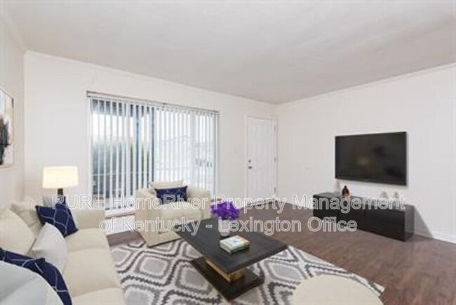 Photo - 1685 Alexandria Dr Unidad 7B