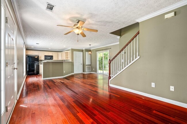 Photo - 4264 Live Oak Dr
