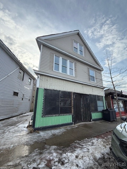 Photo - 2255 Genesee St