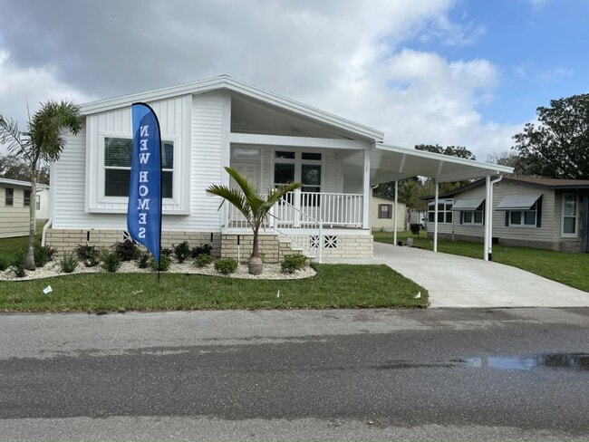 Building Photo - 586 Country Meadows Blvd Rental