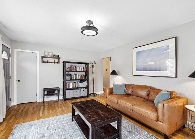 Photo - Burlington Unit 200 Burlington