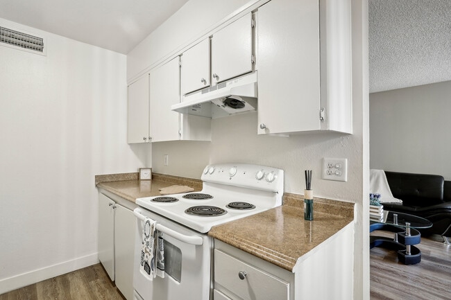 Building Photo - Pine Village