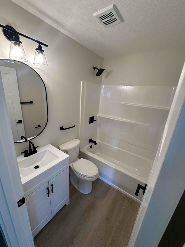 Photo - 407 W 65th St Apartamento