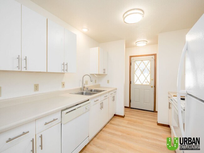 Photo - Upriver Dr. 3531-3533 E Unit 3533