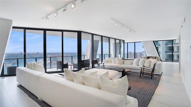 Photo - 1000 Biscayne Blvd Unit 4401