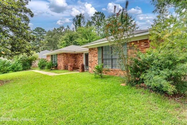 9 Treeway Dr