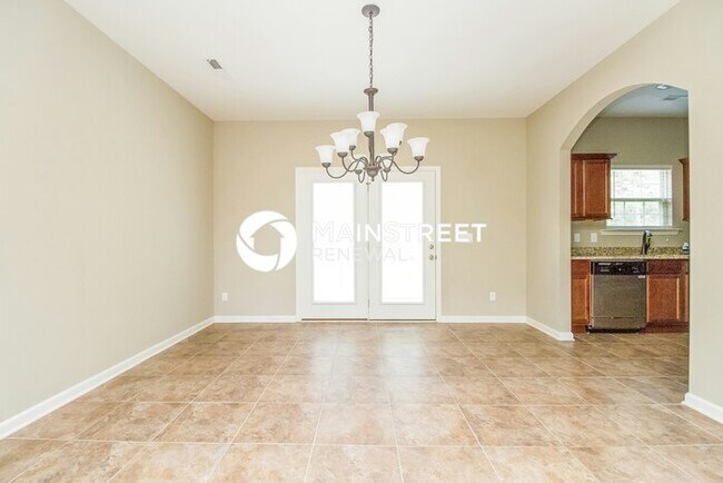 Photo - 4 Bedroom Pet-Friendly Home in La Vergne, ...