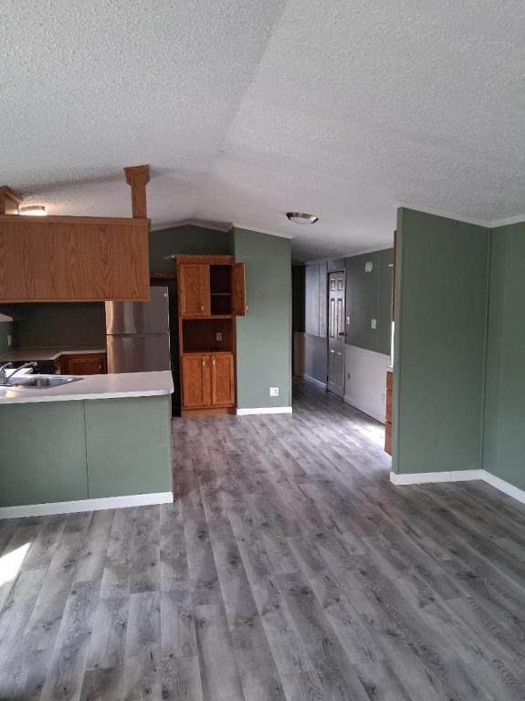 Photo - 611 W Matthews St