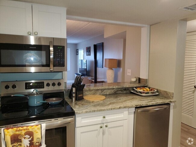 Building Photo - 4500 N Flagler Dr Unit A4 Rental