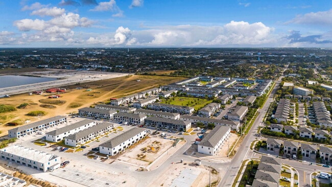 Photo - 415 NW 13 Ct