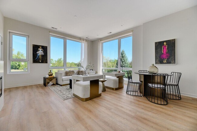 Photo - 290 Stonington Dr Unit 301