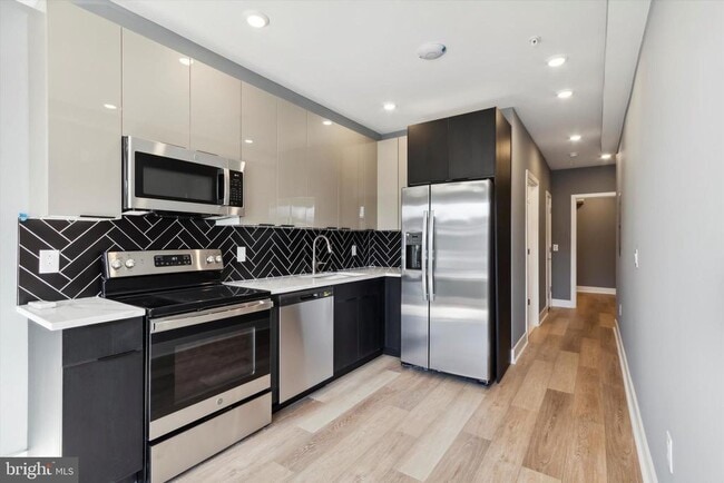 Photo - 1615 Poplar St Apartment Unit 2