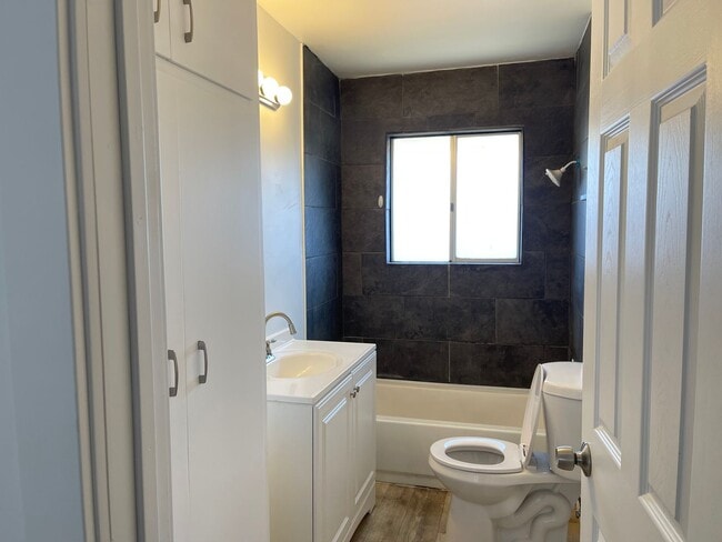 319 S Alessandro St Unit A