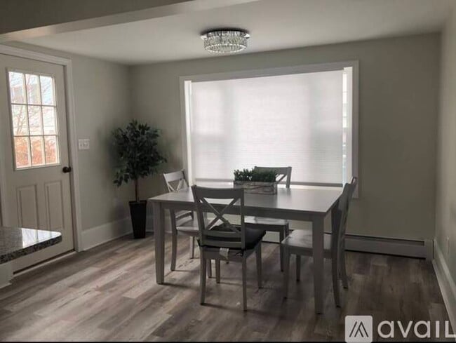 Photo - 60 Irving Way