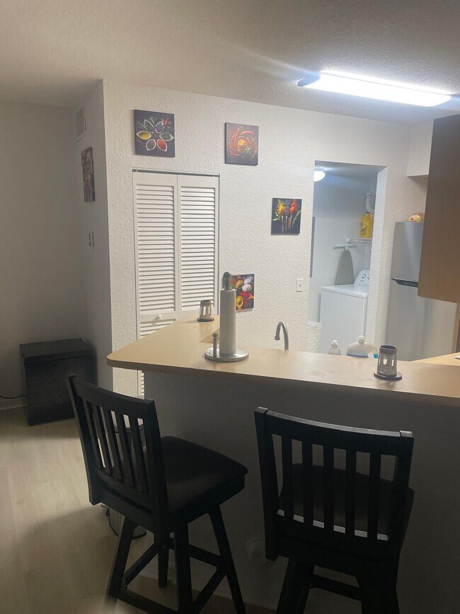 Photo - 2202 Belmont Ln Unit 2202