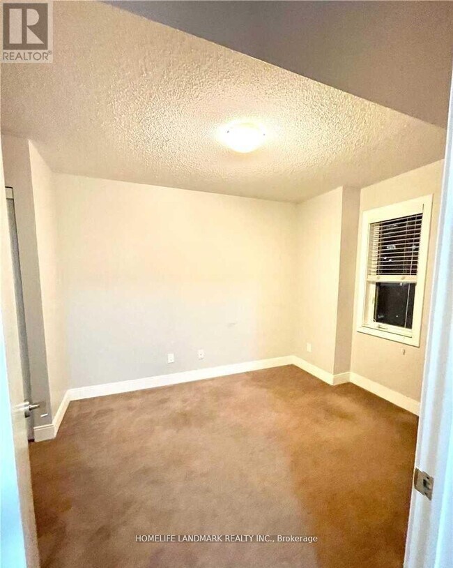 Photo - 330 Village Green Square