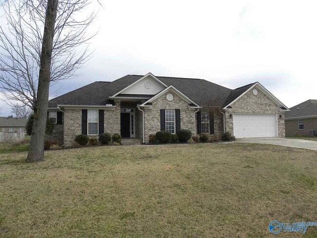 Building Photo - 105 Fawn Forest Dr