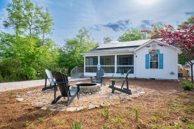 Photo - HOT TUB ANYONE? THIS OFF-SEASON RENTAL IS AVAILABLE FOR A LIMITED TIME