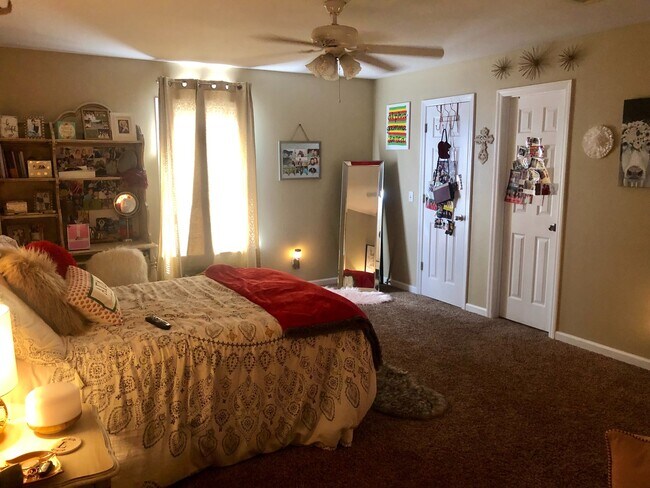 Photo - 104 B St Unit 104 B Street A