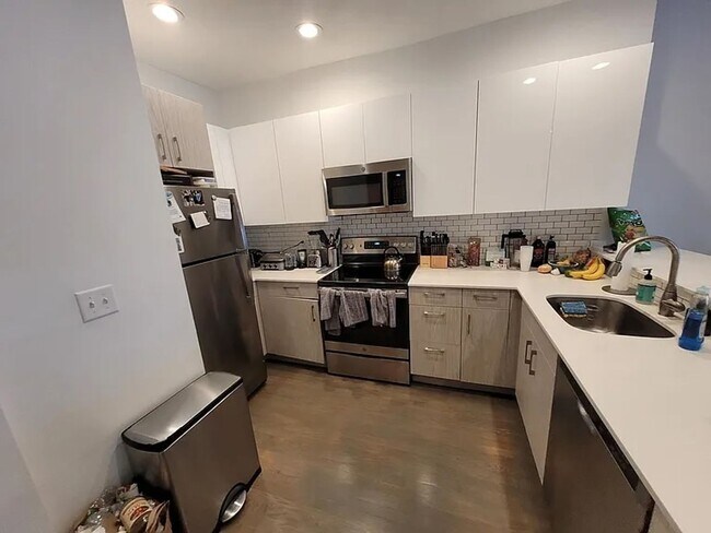 Photo - NO BROKER FEE!  Coolidge Corner 3 bed/2 bath with central air, laundry, recessed lighting