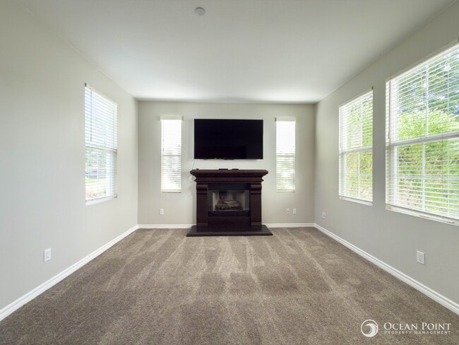 Photo - 3 Bedroom Condo for Rent in Ventura!