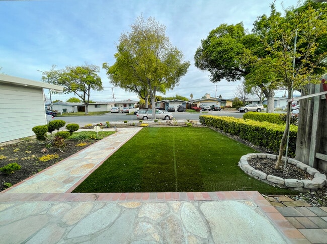 Photo - 758 Lakebird Dr