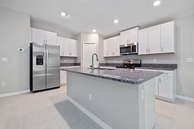 Photo - "Internet & Cable Included"
Epperson community Charming 4-Bed one floor house in Wesley Chapel –...