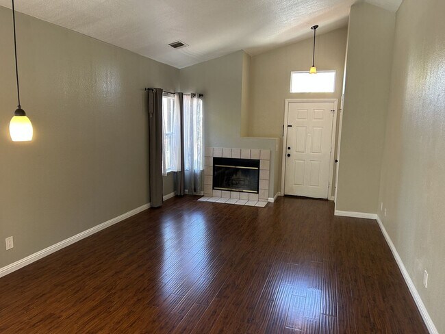 Photo - Wonderful 3 Bedroom, 2 Bath Home in Glen Cove