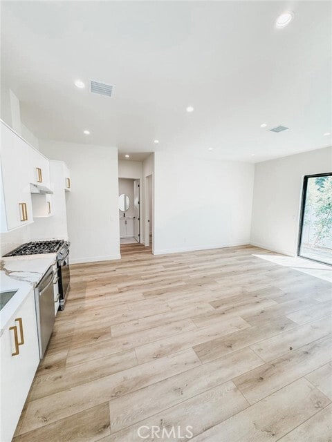 Photo - 18113 Marilla St