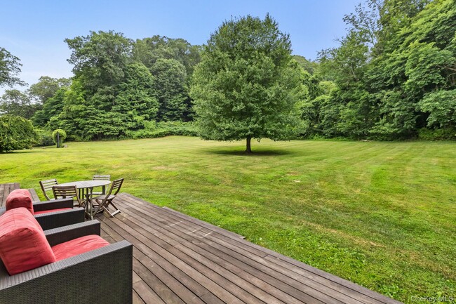 Photo - 40 Old Post Rd