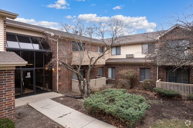 Photo - Royal Oak Condos & Willows of Greys Lake Apts