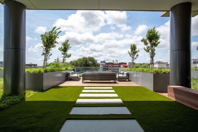 Photo - 123 Linden Blvd Unidad 6N