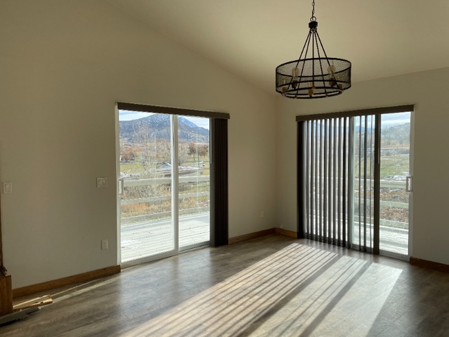 Photo - 39083 Hwy 92