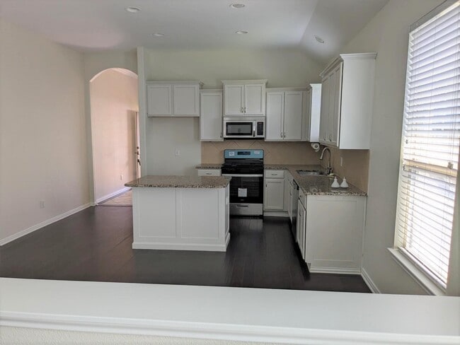 Photo - 18507 Magnolia Dell Dr