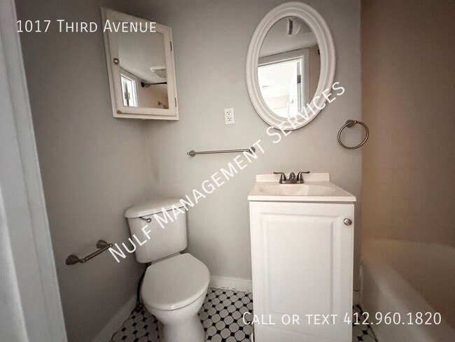 Photo - 1017 Third Avenue-