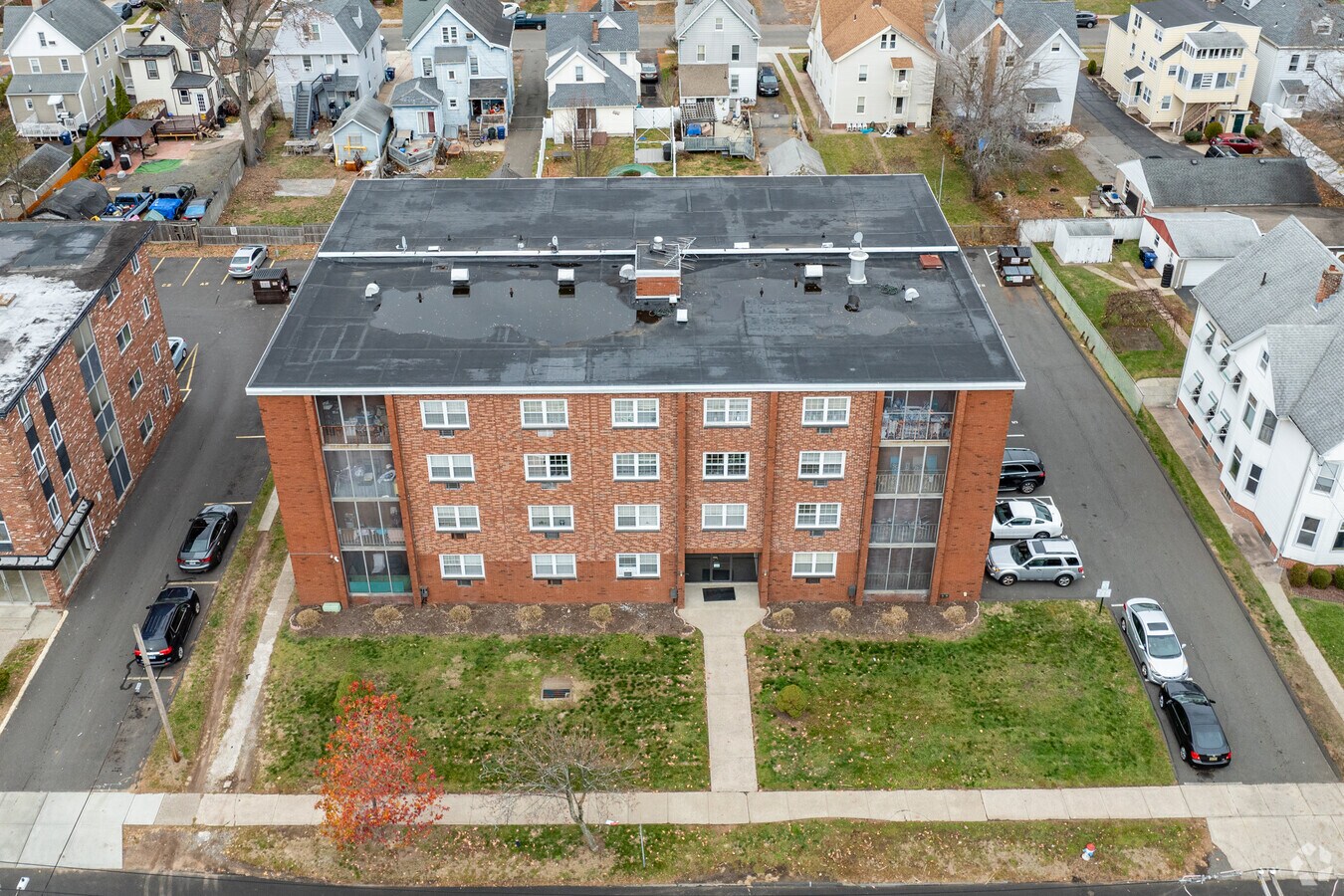 Photo - Embassy Apartments