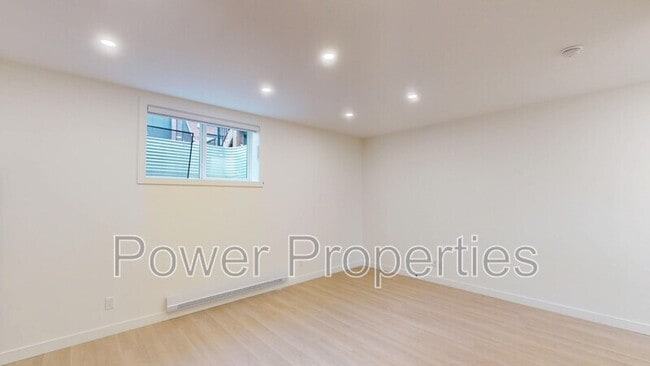 Photo - 1336-1010 10 Ave SE