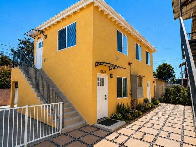 Building Photo - 2820 Exposition Blvd Unit E