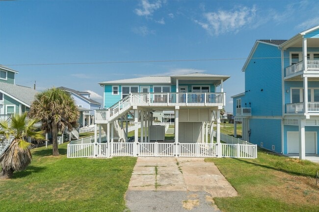 Photo - 21822 Termini-San Luis Pass Rd House