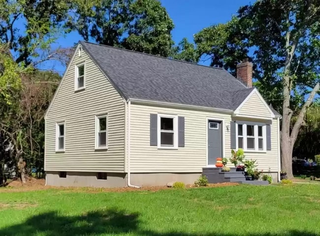 Building Photo - 15 Boyden Dr